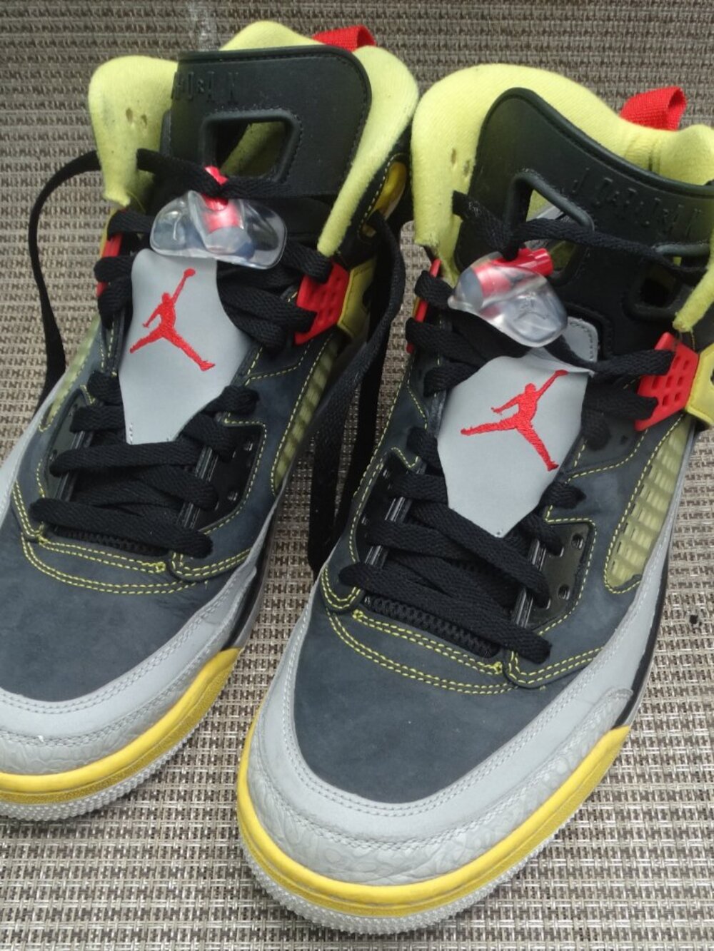Nike Air Jordan Spizike Men's Size 13 High Top Sneaker 2013 Metallic Silver - Picture 2 of 9
